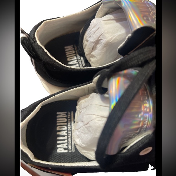 Palladium Revolt Lo TX Platform Sneakers Womens US Size 8 Black/Marshmallow - Picture 16 of 16